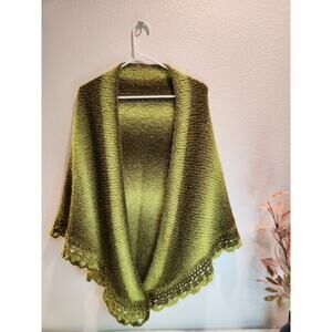 Vintage Handmade Green Ombre Knit Crochet Shawl Wrap by Nina Baratoff‎ 30x30